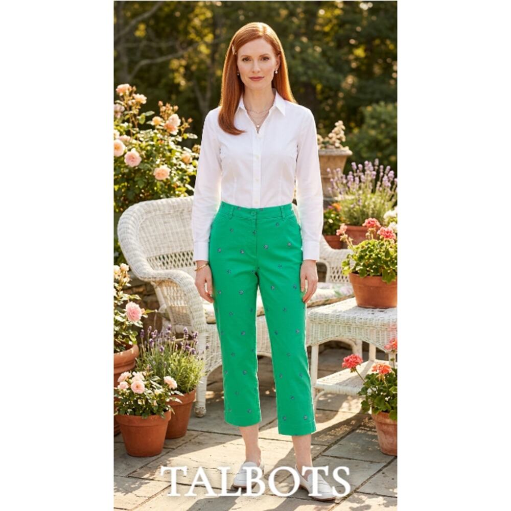 Talbots Embroidered Ankle Pants – Size 8 – Coastal Shell & Starfish Print